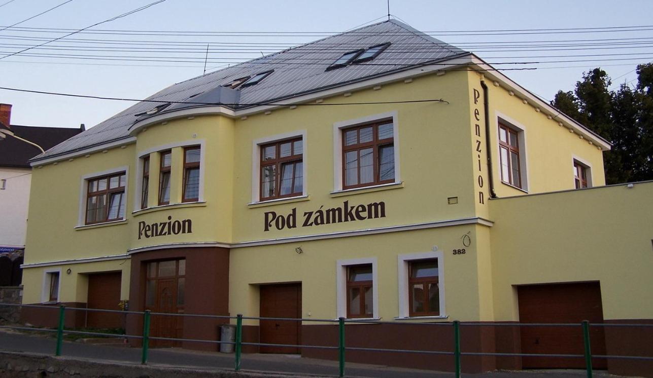 Penzion Pod Zamkem Vizovice Exterior photo